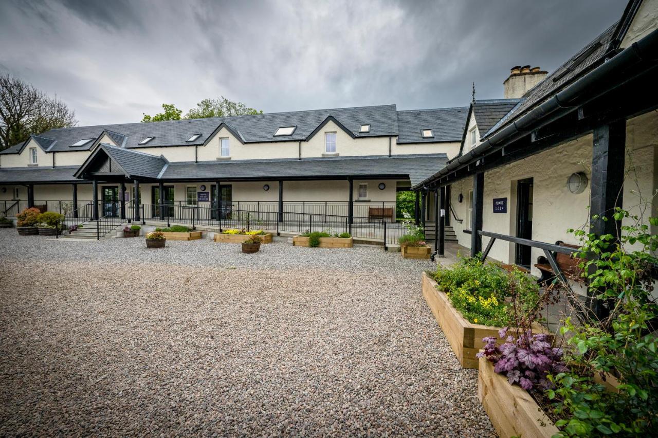 Loch Ness Bunk Inn Drumnadrochit Exterior photo
